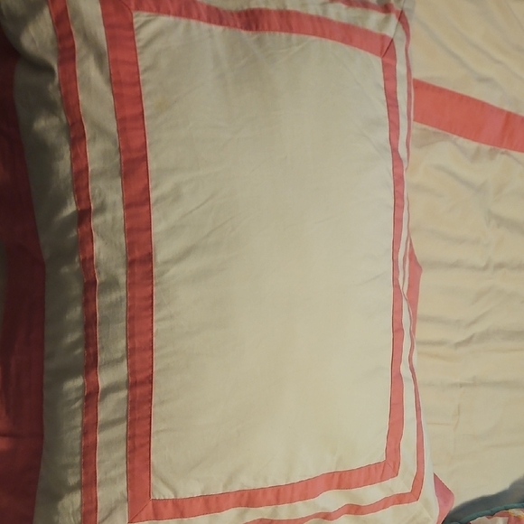 PB Teen Floral Multicolor Bedding Set - Picture 5 of 9